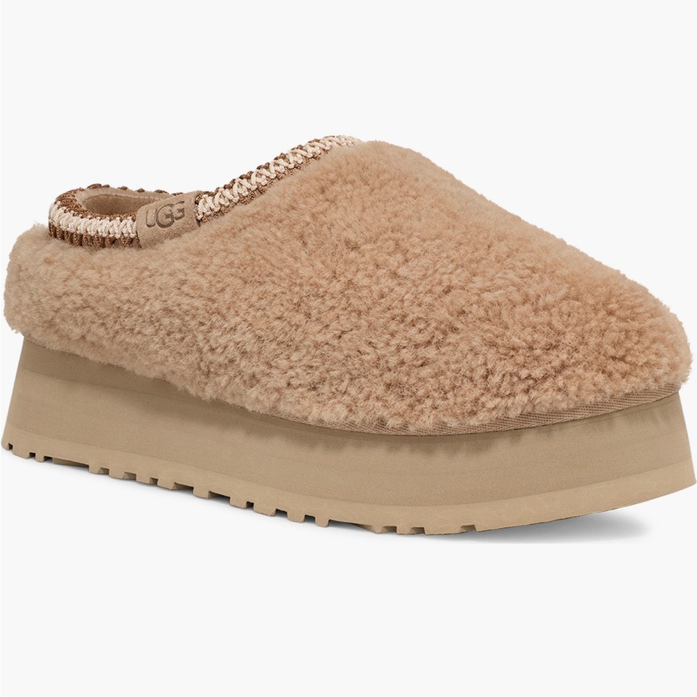 UGG Women's Cozy Tan Platform Mules